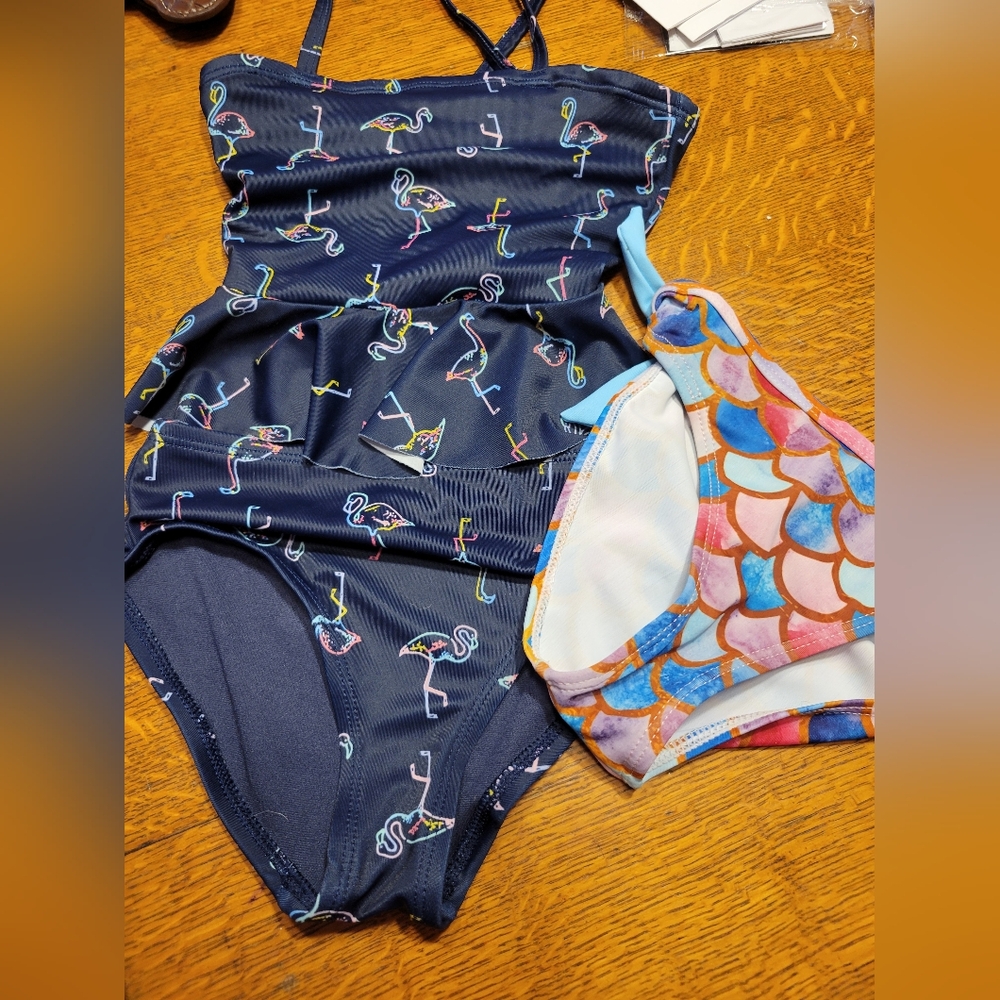 Bathingsuit and bottoms